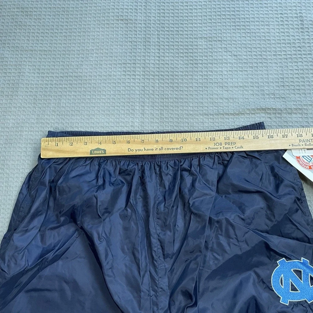 New UNC Carolina Tar Heels Lined Windpants Large Men's Hibbett Sports Nylon Vtg